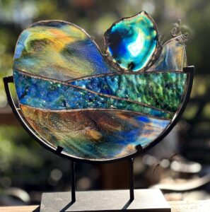 stained glass half circle with agate on stand-blues-4
